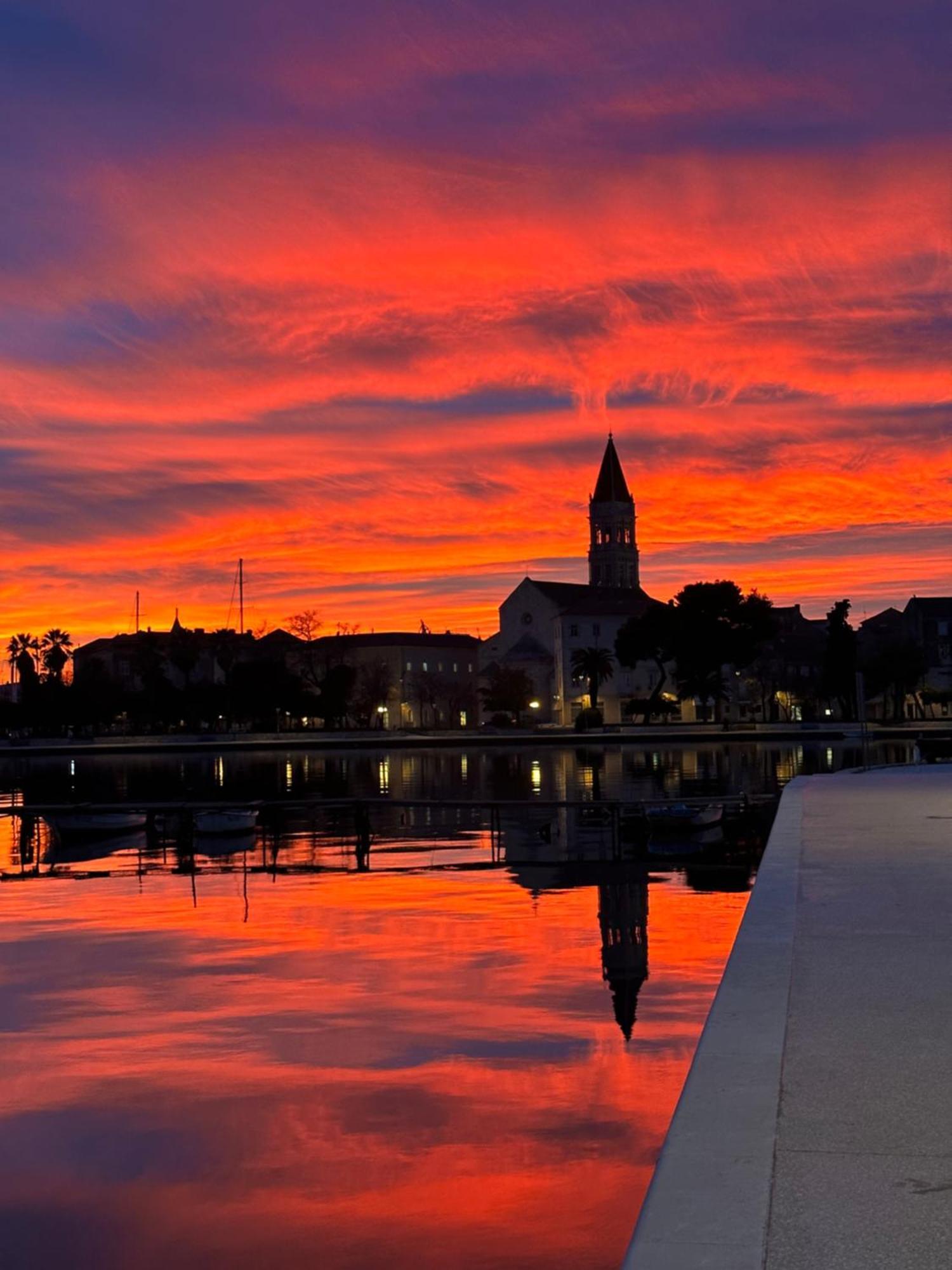 Vila Zrina - Apartmani Trogir Eksteriør bilde