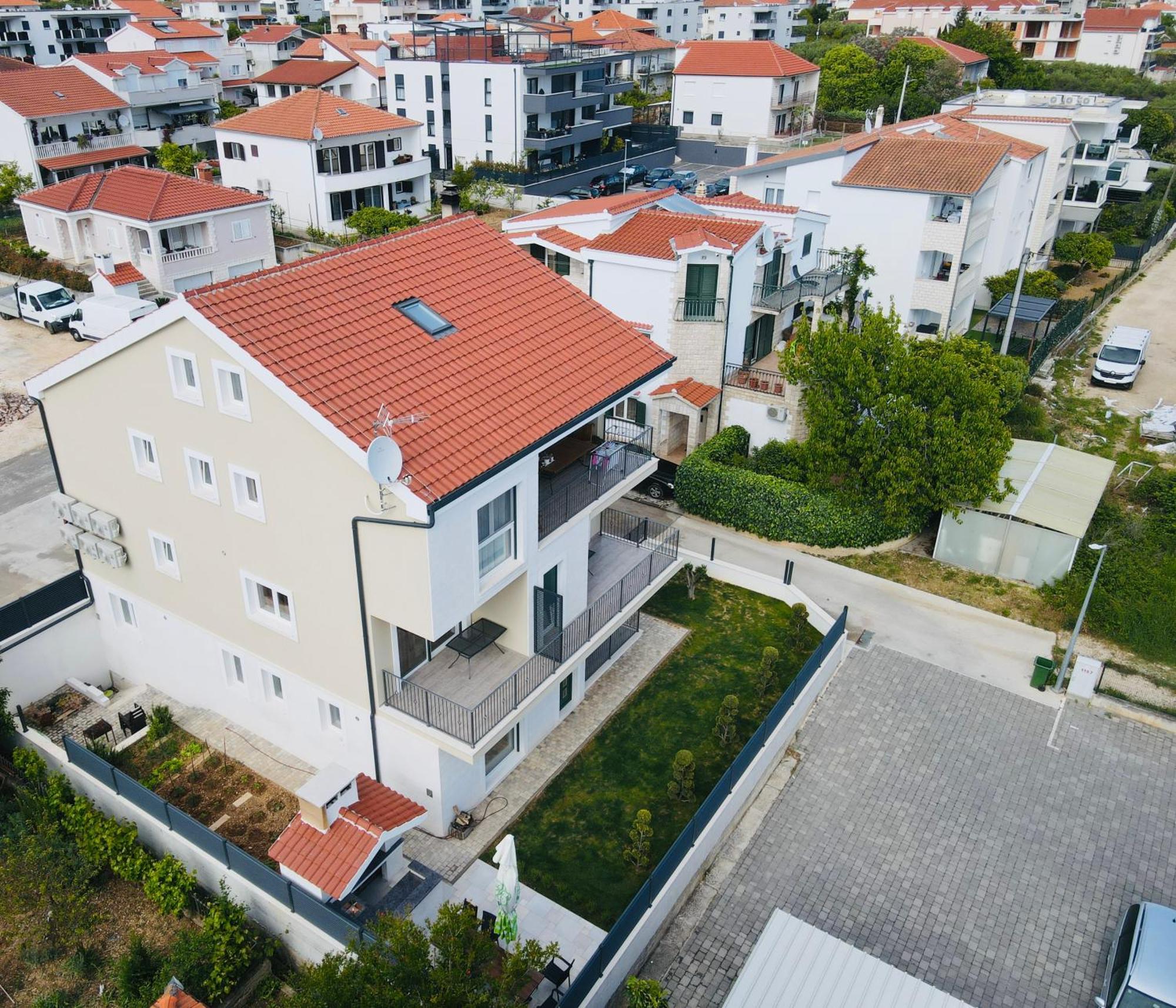 Vila Zrina - Apartmani Trogir Eksteriør bilde