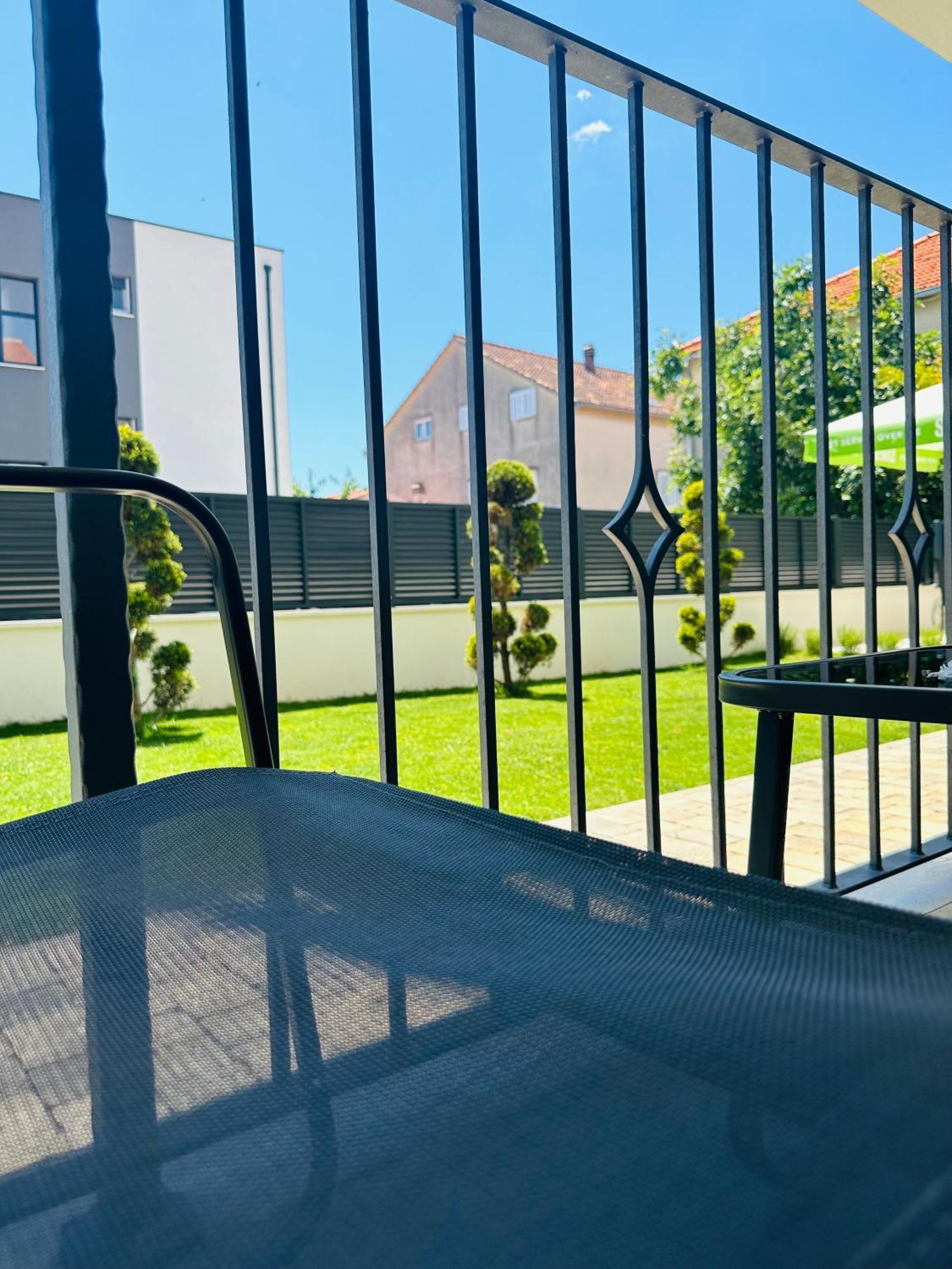 Vila Zrina - Apartmani Trogir Eksteriør bilde
