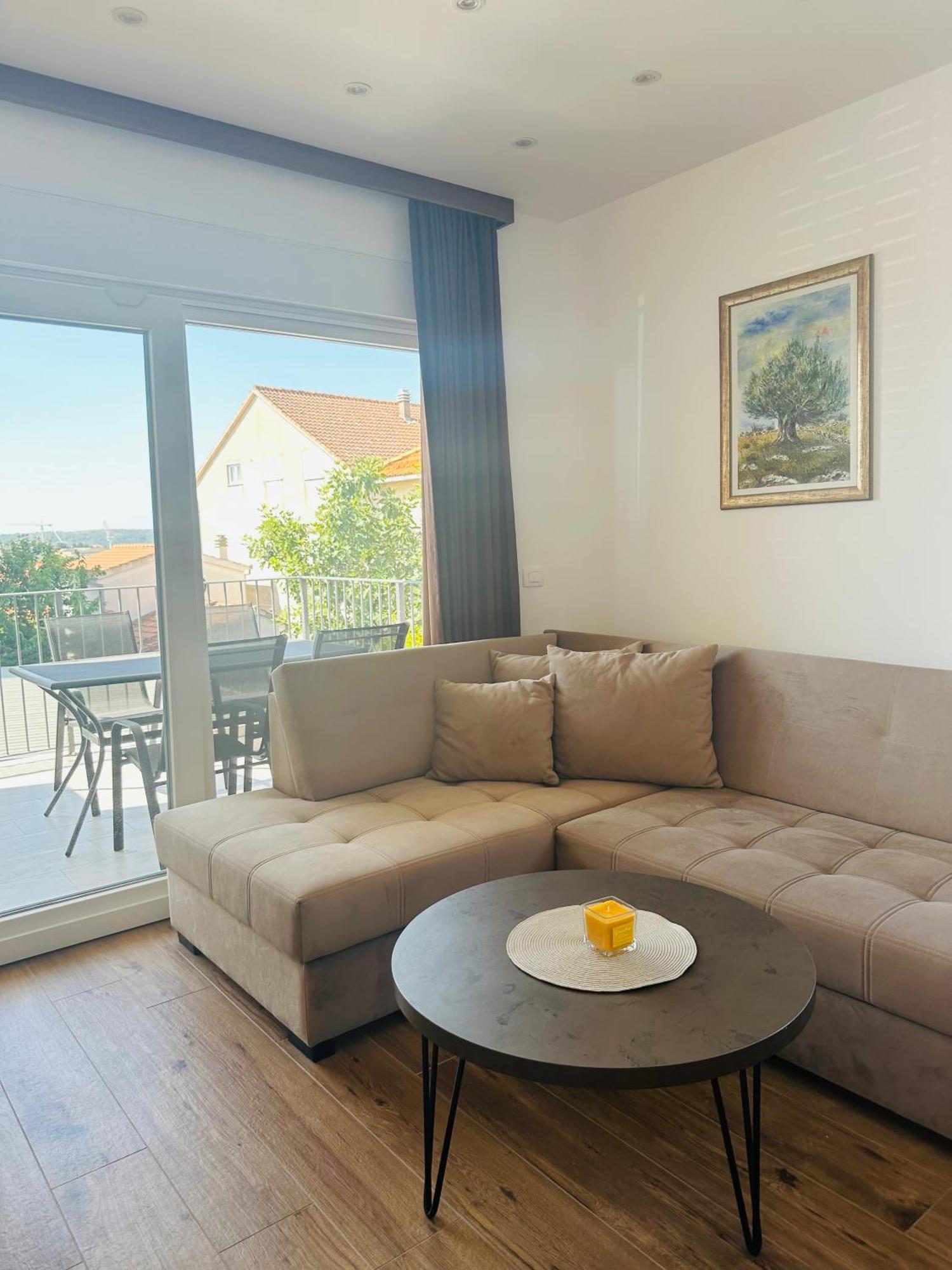 Vila Zrina - Apartmani Trogir Eksteriør bilde